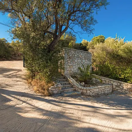 Sophia Semesterbostad Syvota